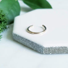 Load image into Gallery viewer, 14K Yellow GF Round Wire Ear Cuff