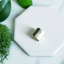 Load image into Gallery viewer, 10mm Wide Sterling Silver Ear Cuff, Daisy Floral