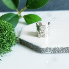 Load image into Gallery viewer, 10mm Wide Sterling Silver Ear Cuff, Daisy Floral