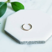 Load image into Gallery viewer, 14K Rose GF Round Wire Ear Cuff