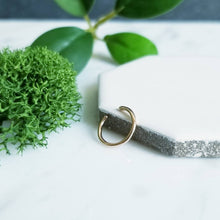 Load image into Gallery viewer, 14K Rose GF Round Wire Ear Cuff