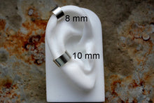 Load image into Gallery viewer, Daisy Flower 6mm Wide Sterling Silver Ear Cuff