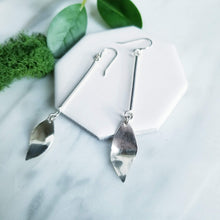 Load image into Gallery viewer, Flirty Leaf Earrings
