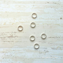 Load image into Gallery viewer, Smooth or Twisted Sterling Silver Circle Stitch Markers- Small Fits 3.5mm or smaller
