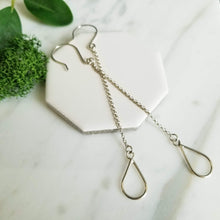 Load image into Gallery viewer, Sterling Silver Swingy Teardrop Rain Drop Chain Earrings
