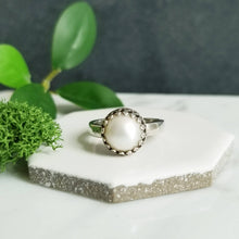 Load image into Gallery viewer, White Pearl &amp; Sterling Silver Crown Bezel Set Ring size 6.5 US
