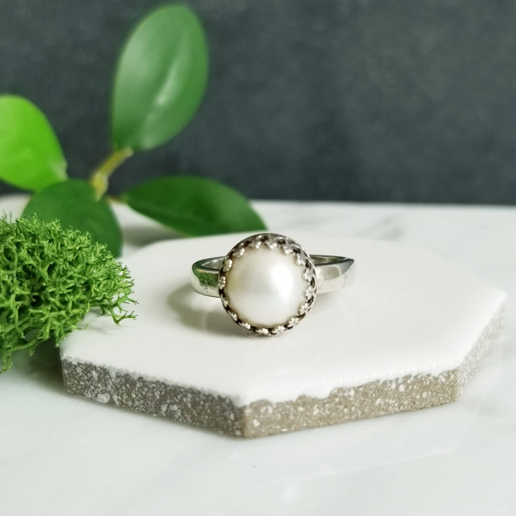 White Pearl & Sterling Silver Crown Bezel Set Ring size 6.5 US