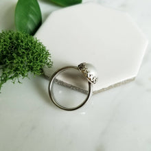 Load image into Gallery viewer, White Pearl &amp; Sterling Silver Crown Bezel Set Ring size 6.5 US
