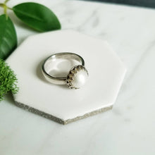 Load image into Gallery viewer, White Pearl &amp; Sterling Silver Crown Bezel Set Ring size 6.5 US
