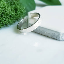 Load image into Gallery viewer, 3mm Sterling Silver Toe Ring- Silk Texture
