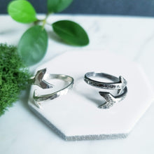 Load image into Gallery viewer, Adjustable Hammered Sterling Silver Arrow Ring
