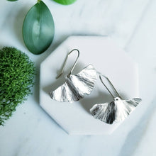 Load image into Gallery viewer, Sterling Silver Ginkgo Leaves Dangle Earrings
