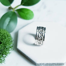 Load image into Gallery viewer, Wide Chain Link Grecian Sterling Silver Toe Ring
