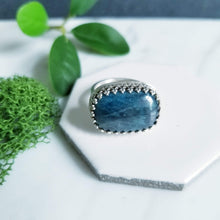 Load image into Gallery viewer, Dark Blue Kyanite Sterling Silver Ring, Size 6.5
